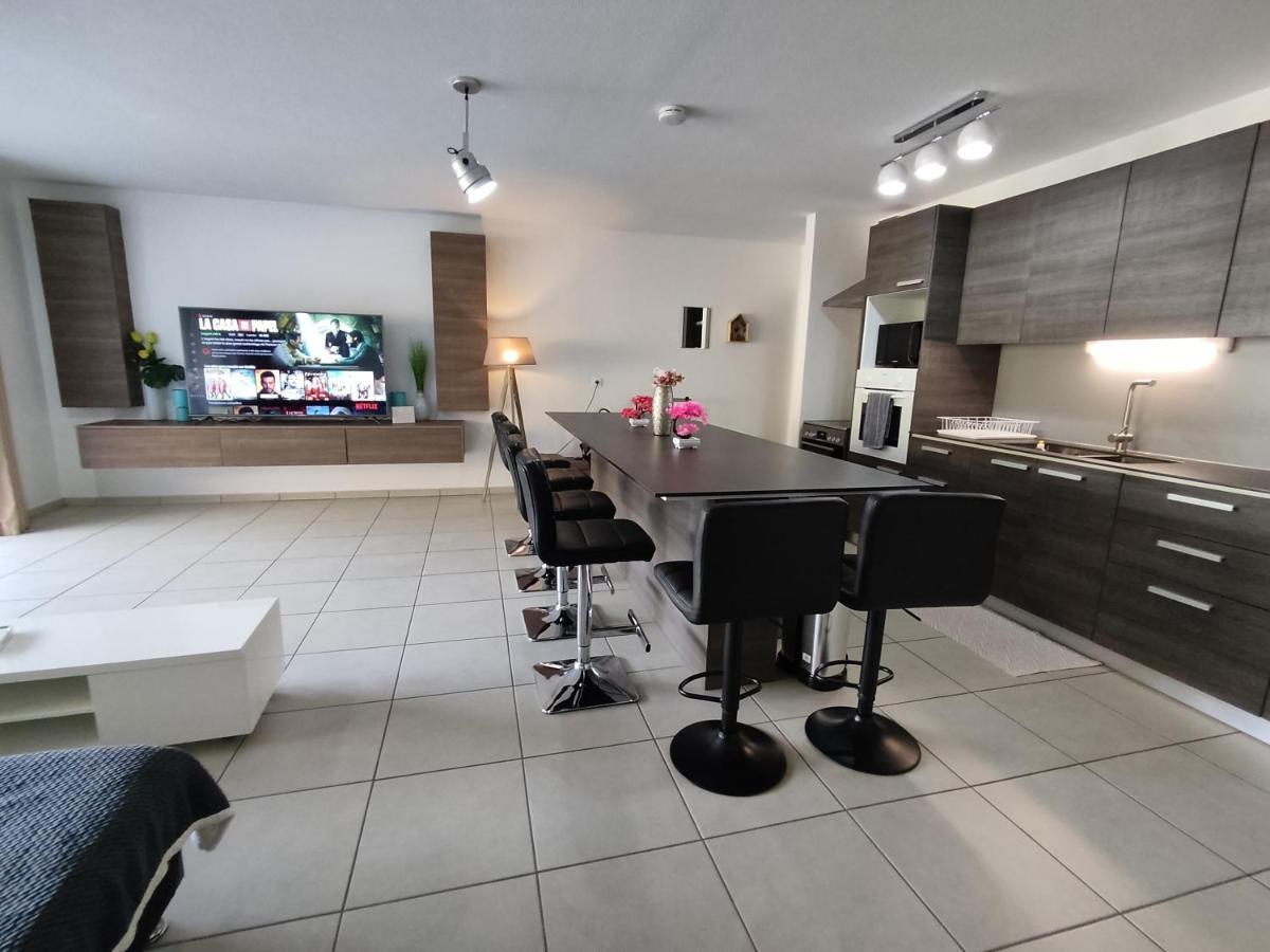 Elegant F3 A La Villa Stencer, Papeete, Calme Climatise Et Spacieux Παπεέτε Εξωτερικό φωτογραφία
